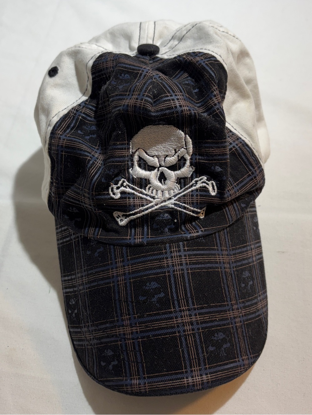 Carbon Skull & Crossbones Plaid Baseball Cap in Black and White